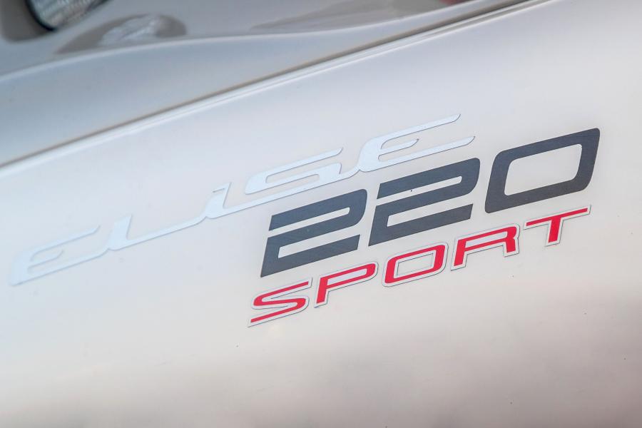Логотип Lotus Elise Sport 220 2017 года  (WW) (фото 26 из 35)